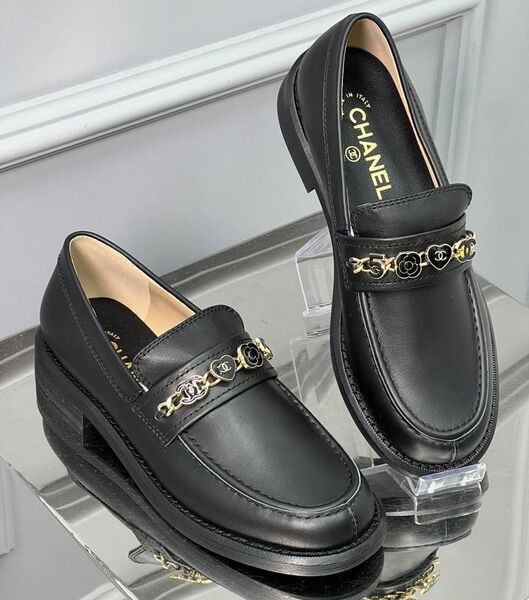 Лоферы Chanel женский кожа черный 162380
