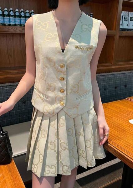 Костюм Gucci женский графитовый 141753