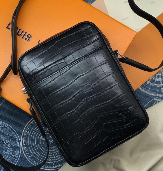 Мужская сумка мессенджер Louis Vuitton мужской кожа черный 76089