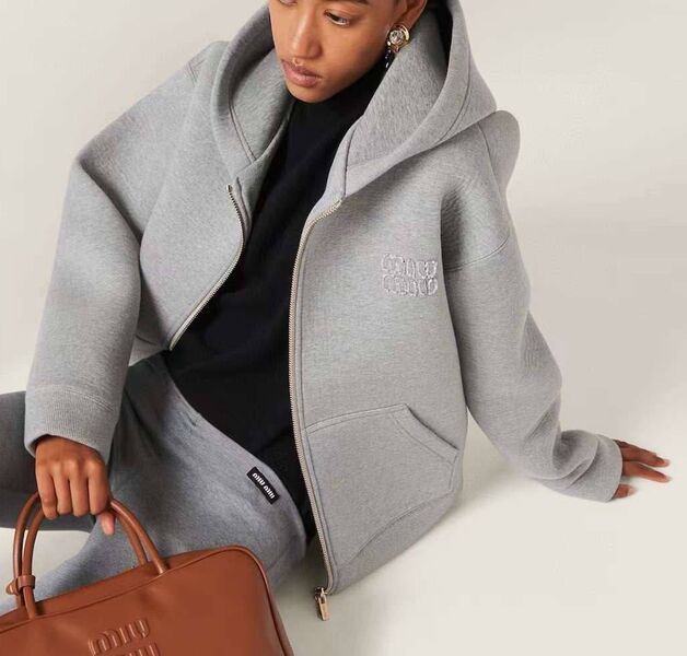 Худи Miu Miu женский графитовый 126248