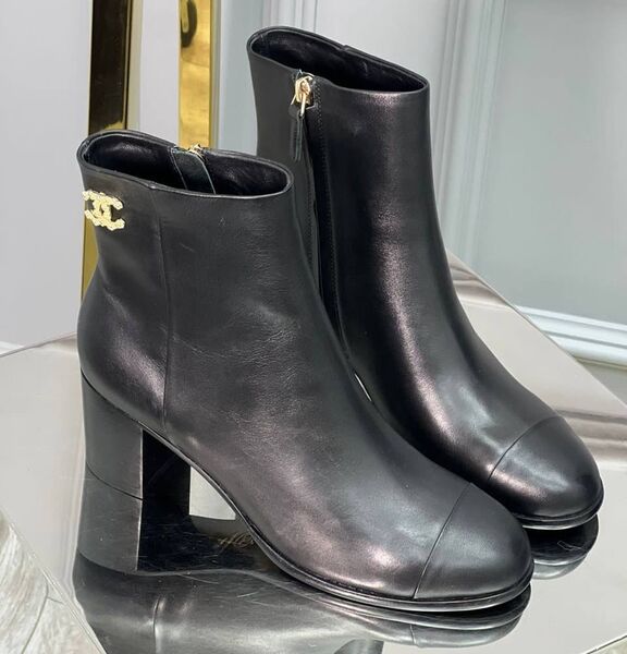 Ботильоны Chanel женский кожа черный 137350