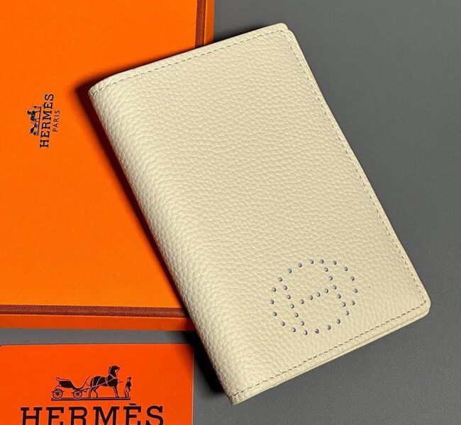Обложка на паспорт Hermès мужской кожа бежевый 154028