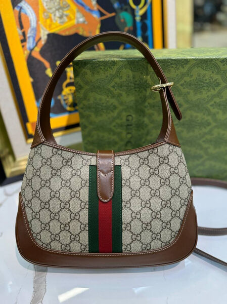 Сумка Gucci женский кожа графитовый 137908-4