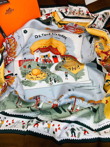 Платок Hermès женский шелк белый 164195