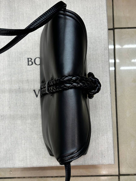 Сумка Bottega Veneta женский кожа черный 170052-3