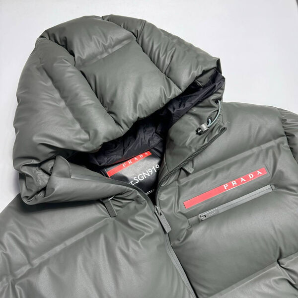 Мужской пуховик Prada мужской болотный 168849-3