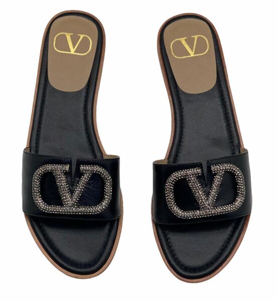 Шлепки Valentino женский кожа chèvre черный,белый 90105