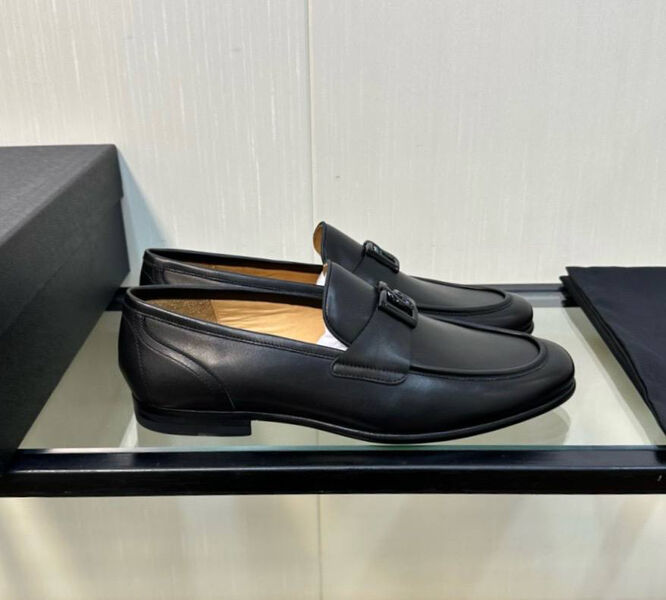 Мужские лоферы Dolce & Gabbana мужской кожа черный 145415-4