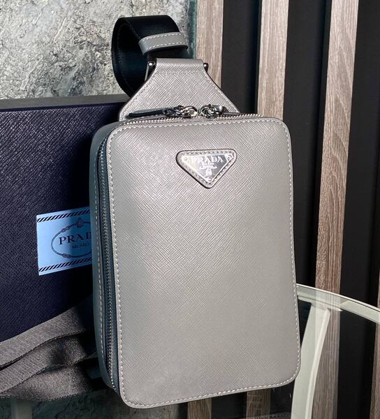 Мужская сумка слинг Prada мужской кожа графитовый 155495