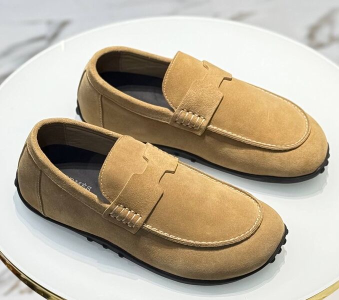 Лоферы Hermès женский замша бежевый 200001