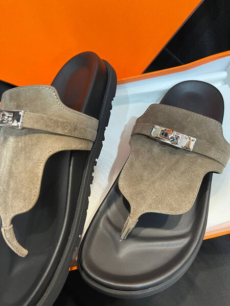 Шлепки Hermès женский замша болотный 155363-4