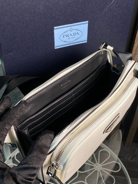 Мужская сумка слинг Prada мужской кожа белый 155492-5