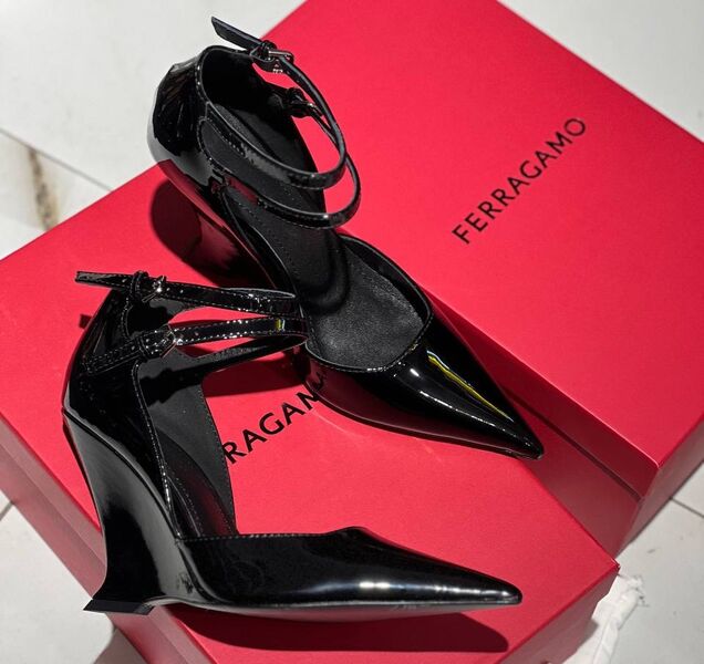 Туфли Ferragamo женский кожа страуса черный,серебристый 136793