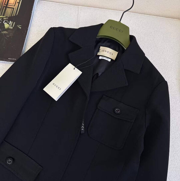Костюм Gucci женский черный 147337-6