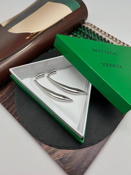 Серьги Bottega Veneta графитовый 175522-2