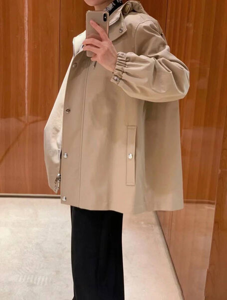 Куртка Burberry женский бежевый 122919-8