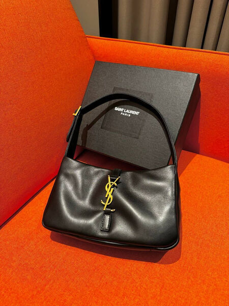 Сумка Saint Laurent женский кожа черный 133760-2