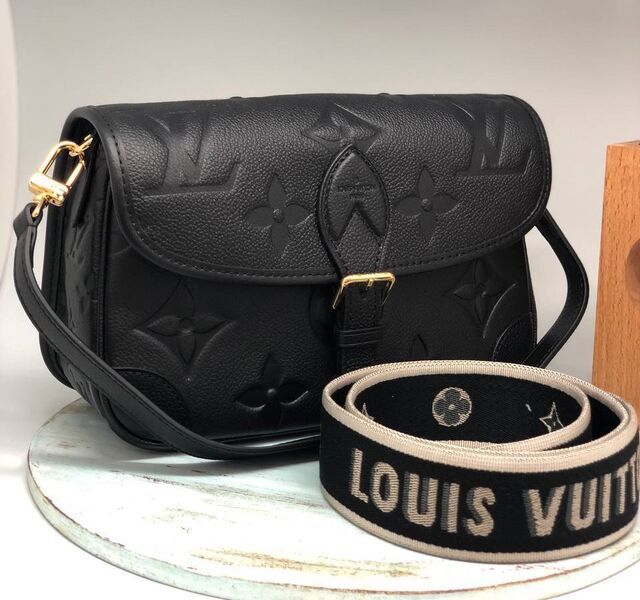 Сумка Louis Vuitton женский кожа черный 128966