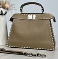 Сумка Fendi Peekaboo женский кожа бежевый 147293-1