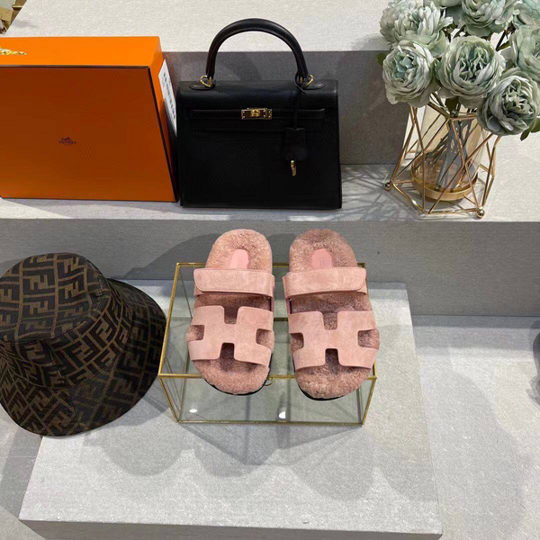 Шлепки Hermès женский замша розовый 89664-6