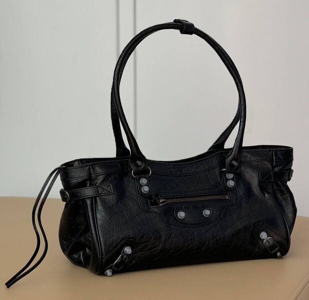 Сумка Balenciaga женский кожа черный 200675