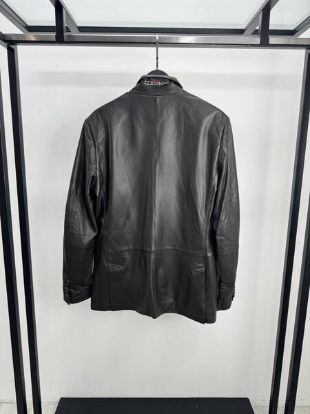 Мужская куртка Kiton мужской кожа графитовый 195975-3