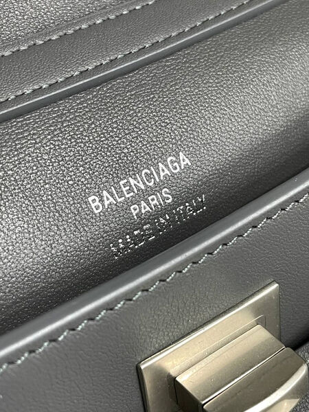 Сумка Balenciaga женский кожа графитовый 150613-7