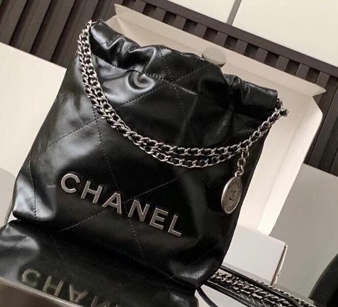 Сумка Chanel 22 женский кожа черный 119064