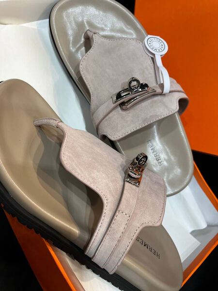 Шлепки Hermès женский замша графитовый 155351-7