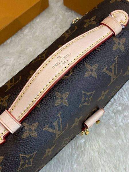 Сумка Louis Vuitton Pochette Metis женский канва 148638-8