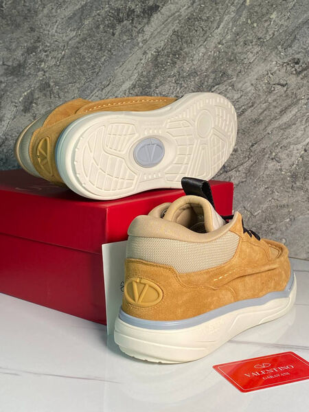 Мужские кроссовки Valentino мужской замша бежевый 167251-6