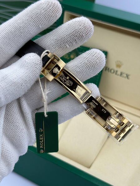 Rolex Daytona r6867447-1-5