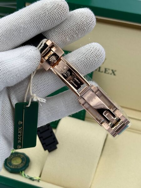 Rolex Daytona a6377556-1-4