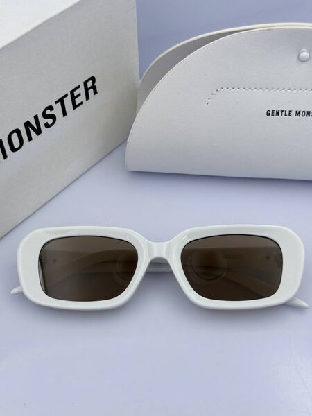 Gentle Monster женский белый f6629402-1-3