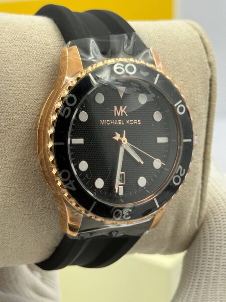 Michael Kors a8488410-1-2
