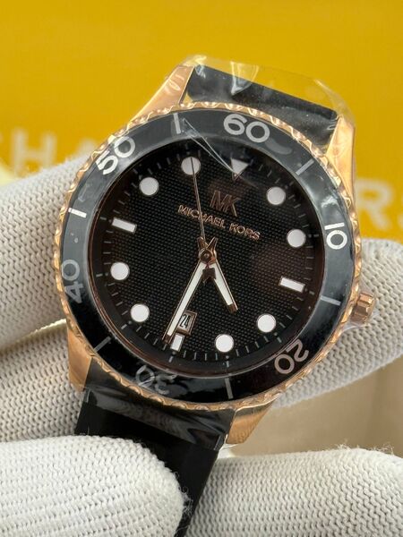 Michael Kors a8488410-1