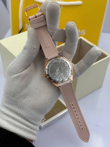 Michael Kors x8849081-1-5