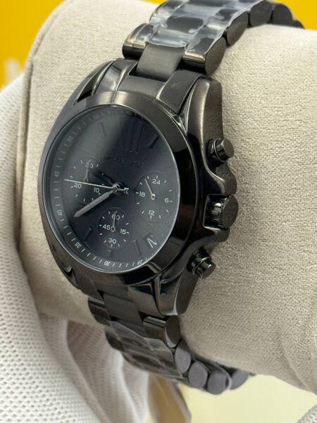 Michael Kors e2856482-1-2