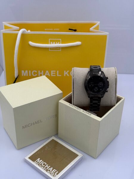 Michael Kors e2856482-1-5