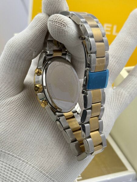 Michael Kors a7002490-1-4