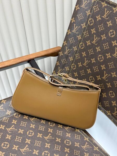 Celine женский кожа бежевый g7852292-1-3