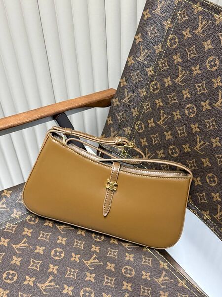 Celine женский кожа бежевый g7852292-1-2