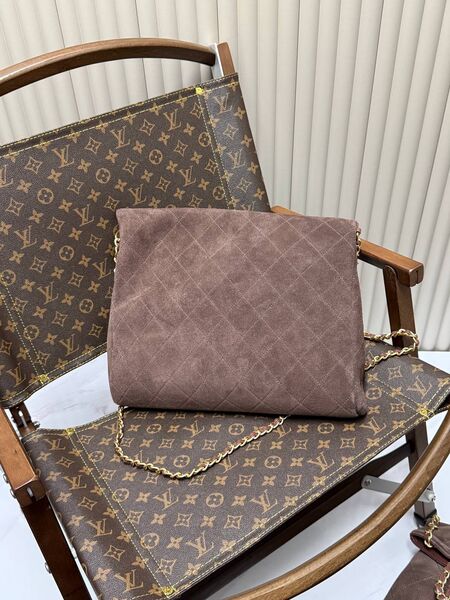 Chanel женский замша a1623455-1-5