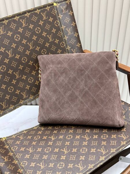 Chanel женский замша a1623455-1-7