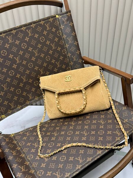 Chanel женский замша бежевый c7244758-1-5