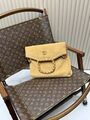 Chanel женский замша бежевый c7244758-1-2