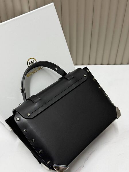 Сумка Michael Kors женский кожа черный w0066586-1-2