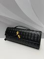 Сумка Bottega Veneta женский кожа swift черный l7642540-1