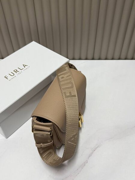 Сумка Furla женский кожа бежевый h6442969-1-9