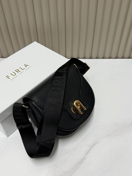Сумка Furla женский кожа черный b7348919-1